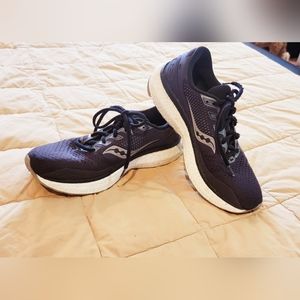 Saucony Triumph 18
